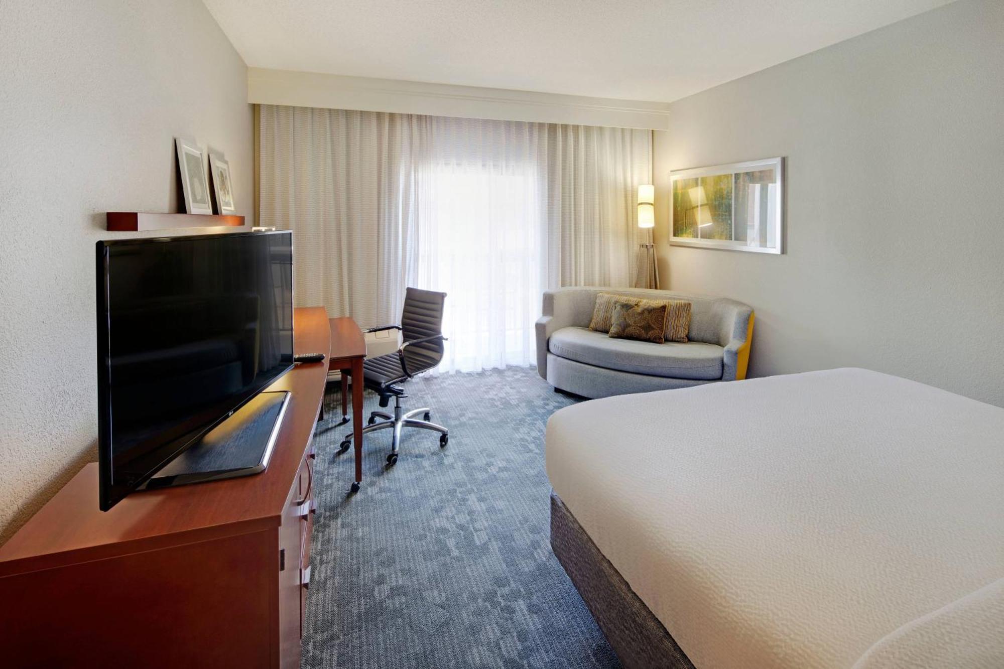 Courtyard Atlanta Norcross/Peachtree Corners Hotel Kültér fotó